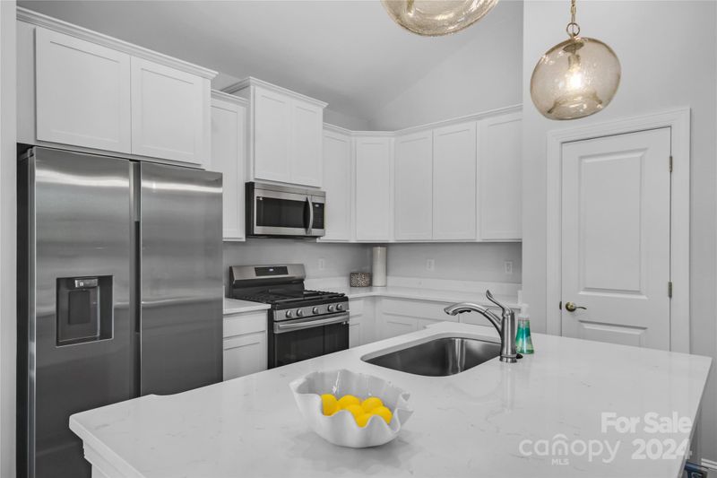 3235 Laurel Brook Dr, Denver, NC 28037