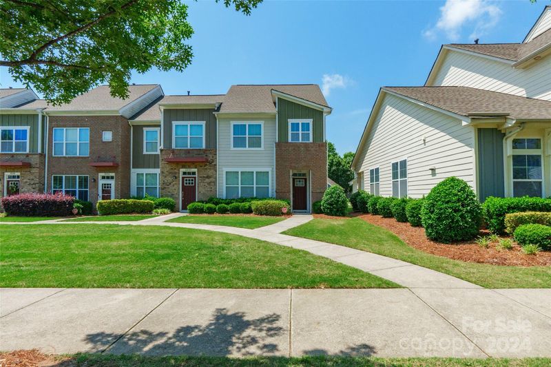 3261 Bending Birch Pl, Charlotte, NC 28206