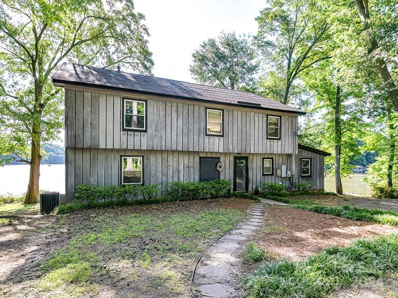 300 Davis River Rd, Belmont, NC 28012