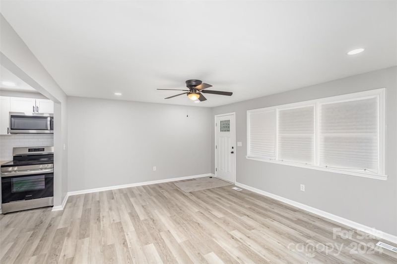 915 Weldon St, Gastonia, NC 28052