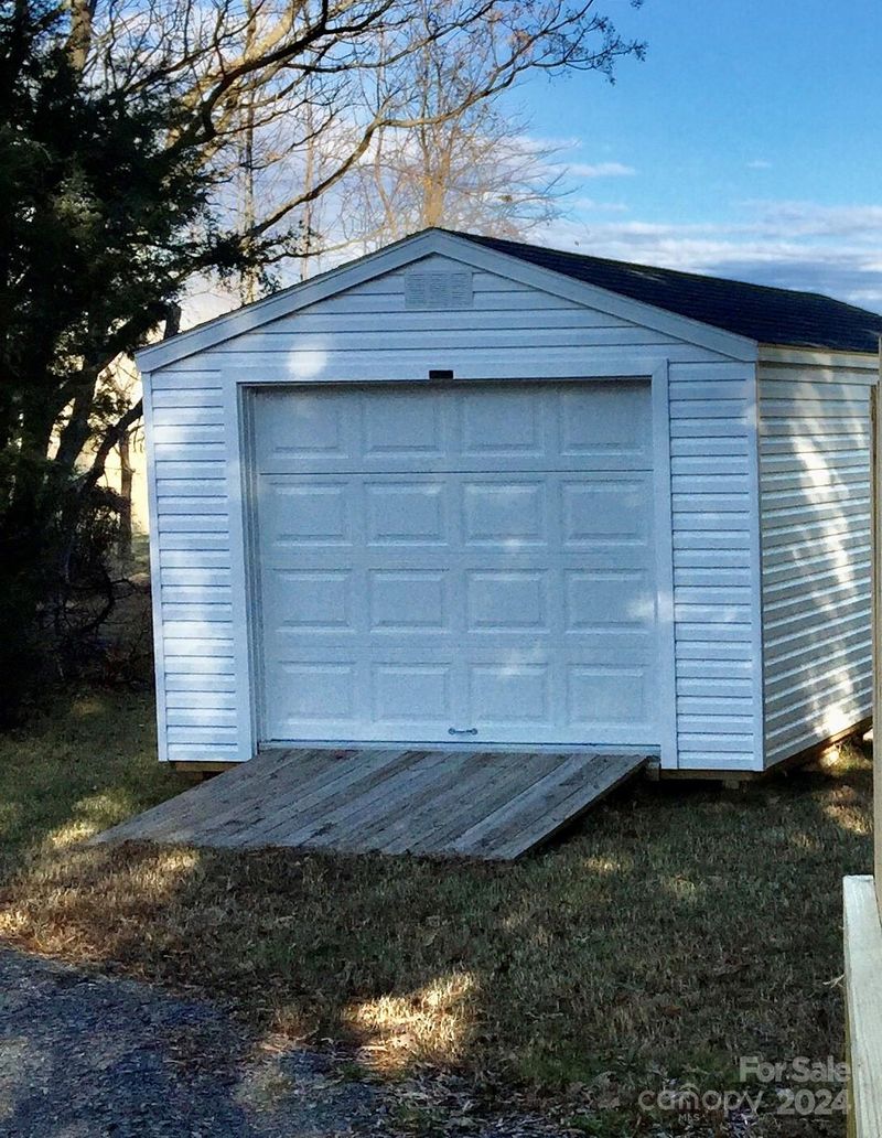 3417 Weddington Rd, Matthews, NC 28105