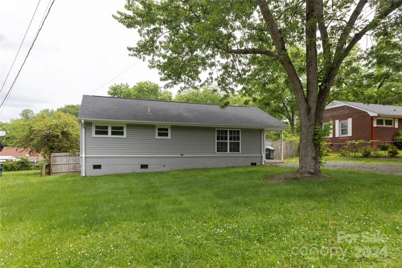 922 Summer Dr, Gastonia, NC 28052