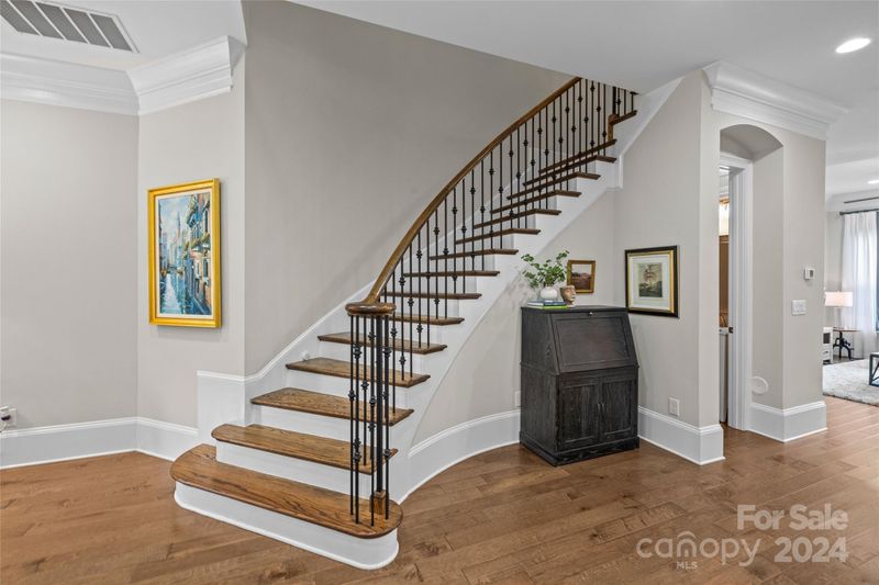 5007 Vernet Ln, Charlotte, NC 28210