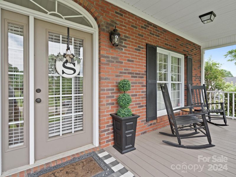 329 Clarendon Estates Dr, Clover, SC 29710