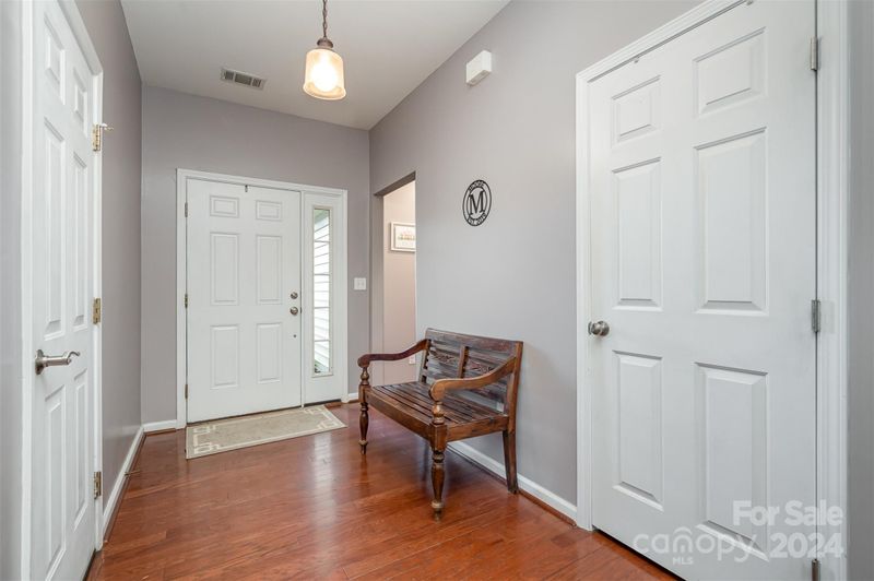 353 Dutchmans Meadow Dr, Mount Holly, NC 28120