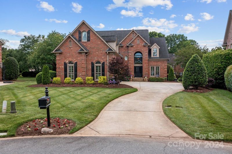 16203 Walcot Ln, Cornelius, NC 28031