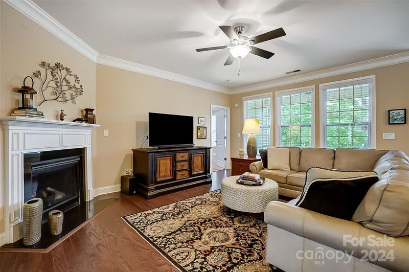 5124 Star Hill Ln, Charlotte, NC 28214