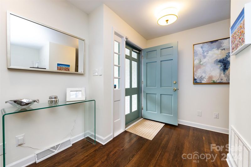 3635 Champaign St, Charlotte, NC 28210