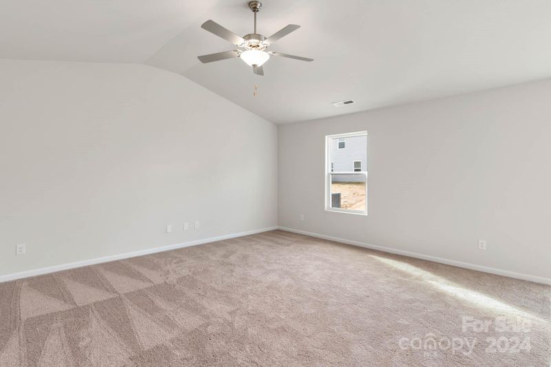 2012 Transatlantic Ave, Charlotte, NC 28215