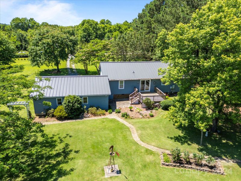 2308 Timber Ridge Rd, Harrisburg, NC 28075