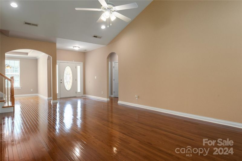 6014 Albiza Dr, Harrisburg, NC 28075