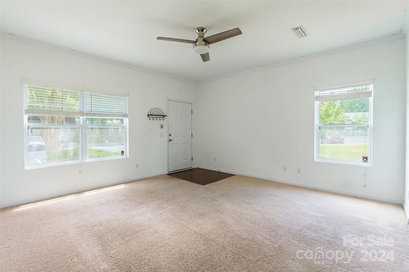 911 T J Dr, Monroe, NC 28112