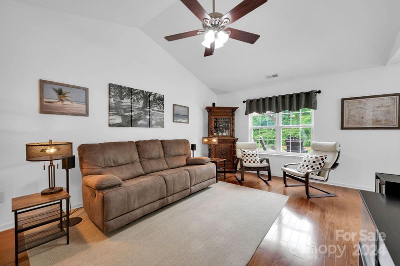 174 Bluffton Rd, Mooresville, NC 28115