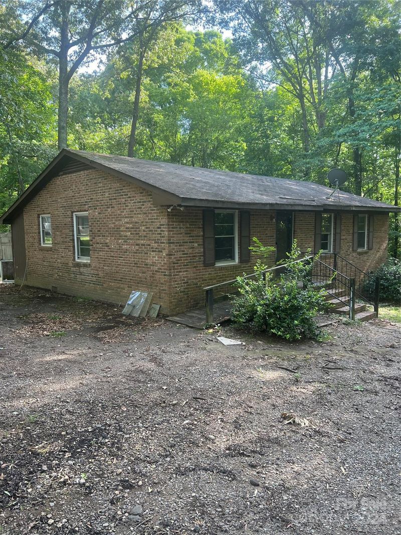 7204 Hancock Rd, Lancaster, SC 29720