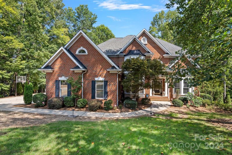1306 Veery Ct, Matthews, NC 28104
