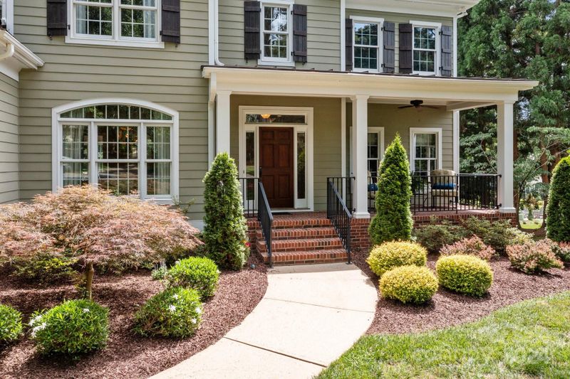 1328 Hudson Pl, Davidson, NC 28036
