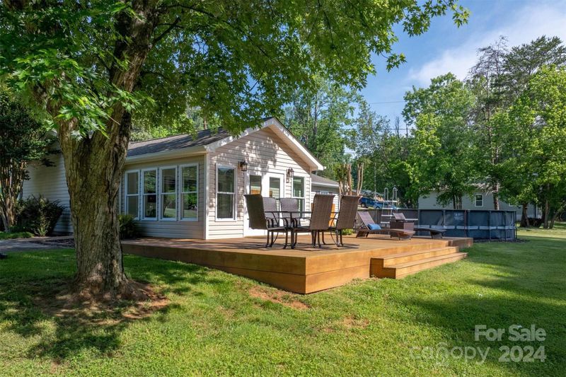 1304 8th Ave NW, Conover, NC 28613