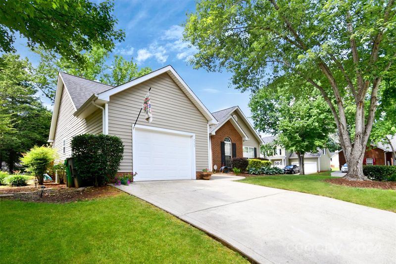 4307 Stonefield Dr, Charlotte, NC 28269