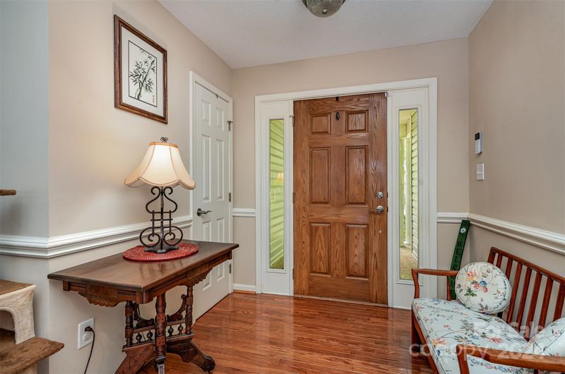708 1st Ave N, Conover, NC 28613