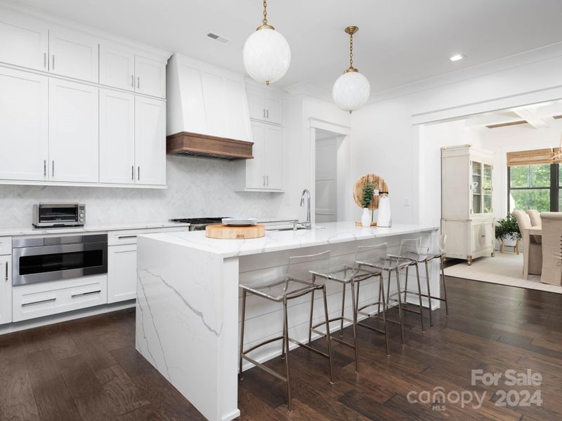 12144 Cambridge Square Dr, Cornelius, NC 28031
