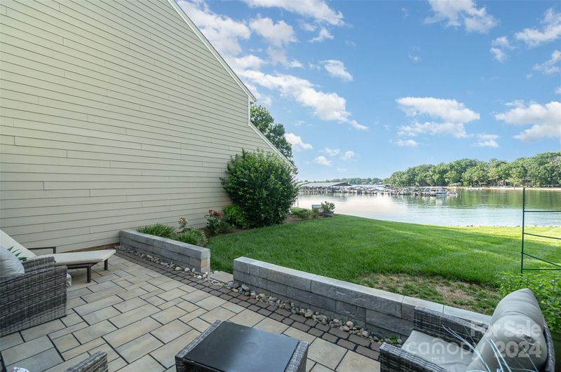 7425 Mariner Cove Dr, Cornelius, NC 28031