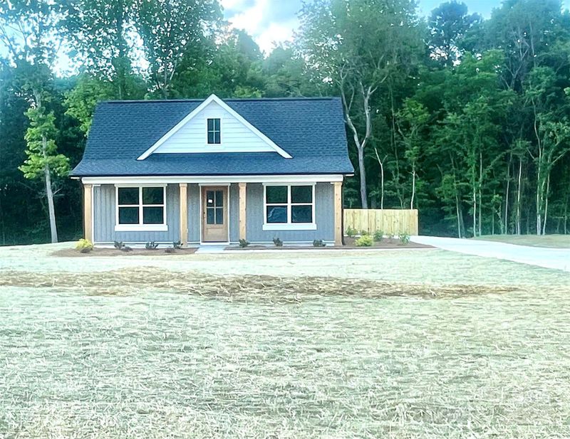 525 Blacksnake Rd, Stanley, NC 28164