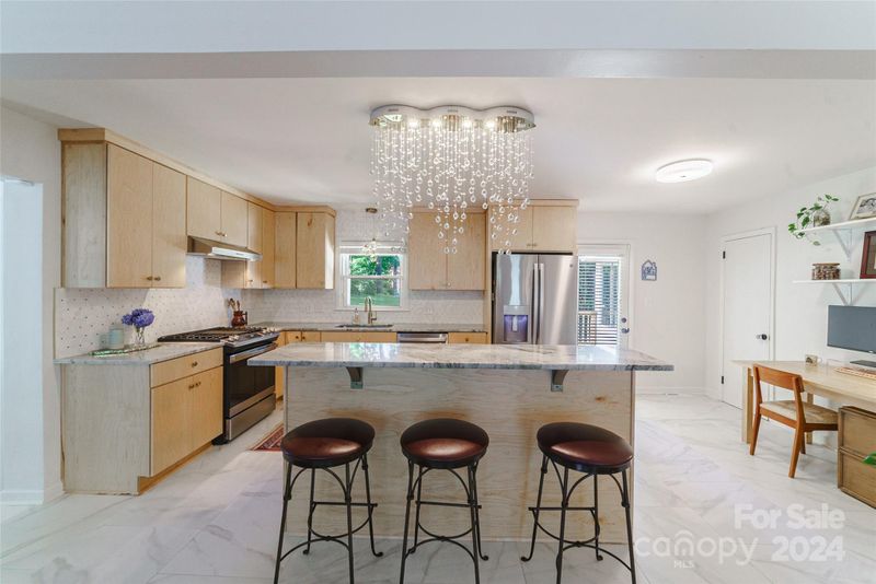 5008 Erickson Rd, Charlotte, NC 28205