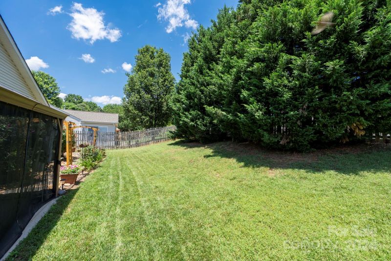 114 Creston Ct, Mooresville, NC 28115