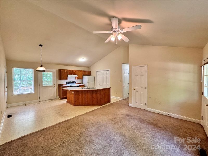 1989 Burkin Rd, Mcconnells, SC 29726