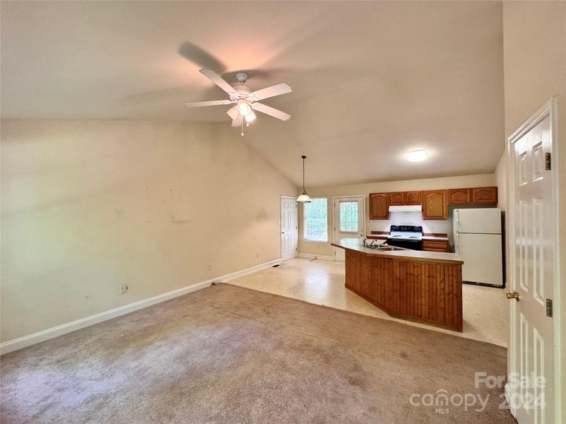 1989 Burkin Rd, Mcconnells, SC 29726