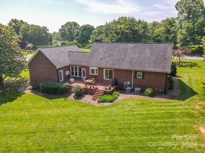 217 9th St NE, Conover, NC 28613