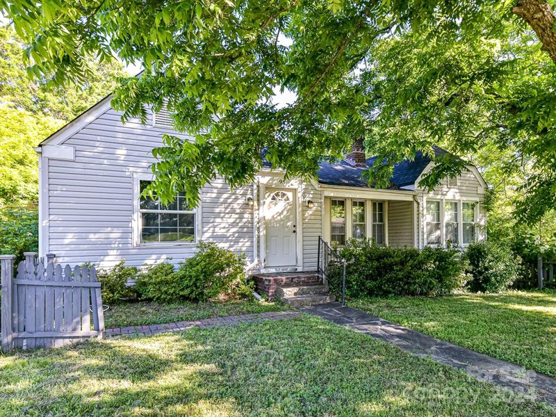 95 Brumley Ave, Concord, NC 28025