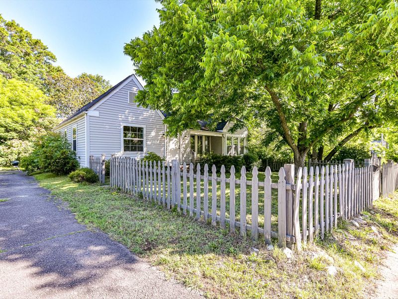 95 Brumley Ave, Concord, NC 28025