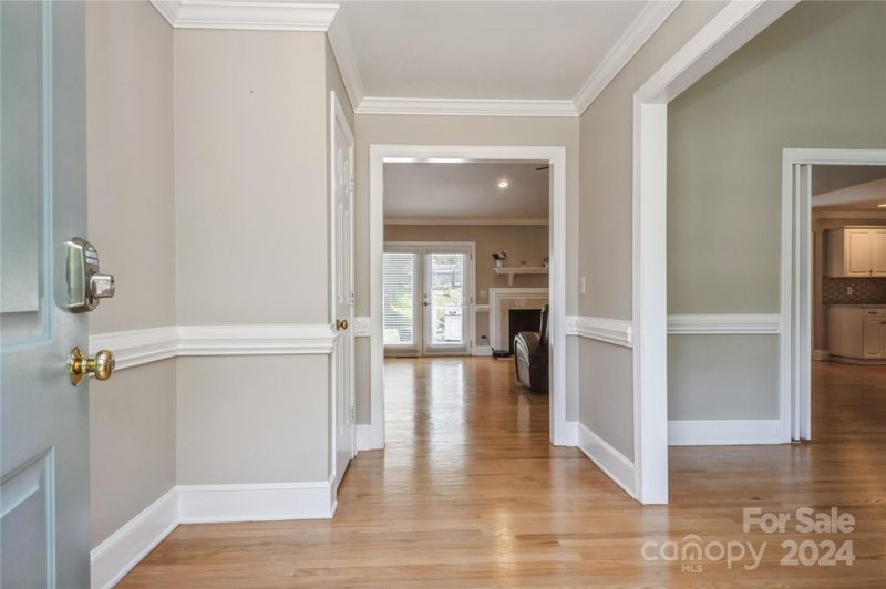 9301 Joines Dr, Matthews, NC 28105