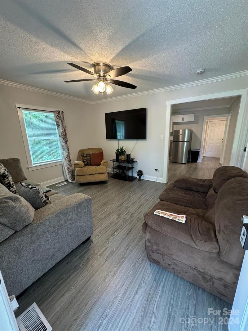509 Maple St, Dallas, NC 28034
