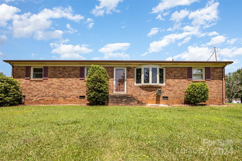 817 Freedom Mill Rd, Gastonia, NC 28052
