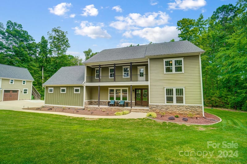 1123 Blacksnake Rd, Stanley, NC 28164