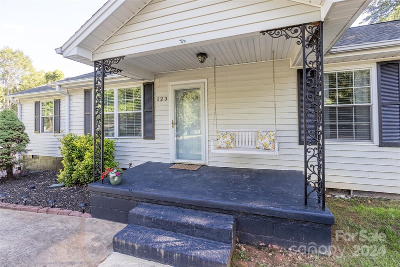 123 Church St, High Shoals, NC 28077