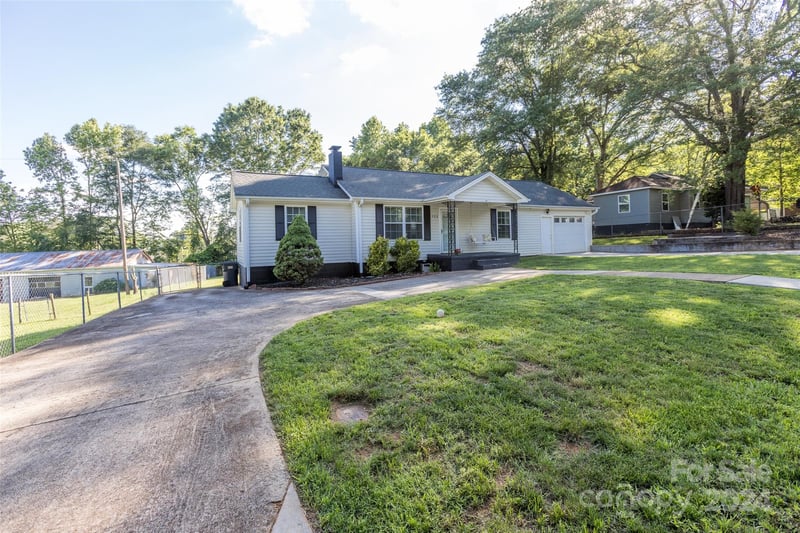 123 Church St, High Shoals, NC 28077