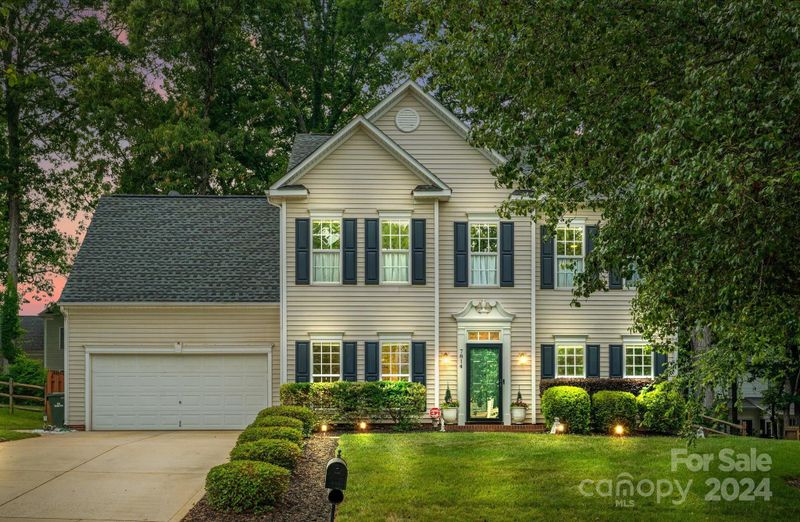 7814 Antique Cir, Waxhaw, NC 28173