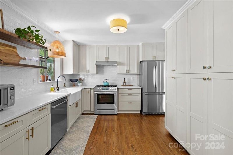 3010 Spring Valley Rd, Charlotte, NC 28210