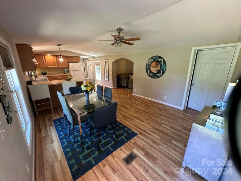 5469 Bucks Garage Rd, Maiden, NC 28650