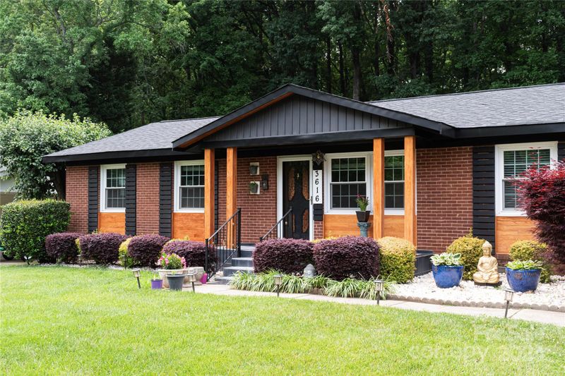 3616 Densmore Dr, Charlotte, NC 28205