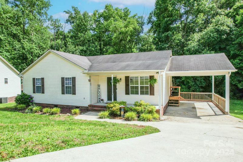238 Candle Ct NW, Concord, NC 28027