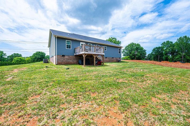 1828 Old Conover Startown Rd, Newton, NC 28658
