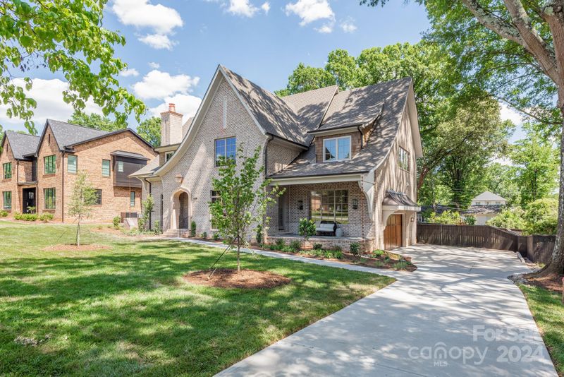 147 S Canterbury Rd, Charlotte, NC 28211