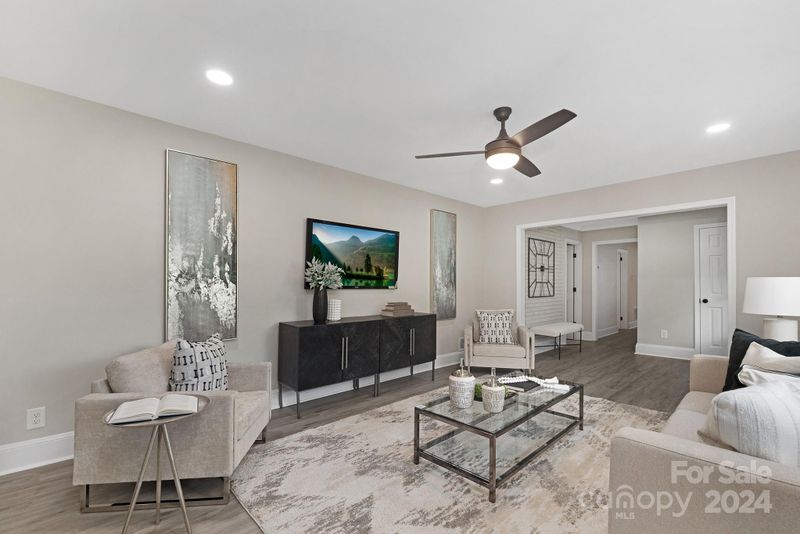 6615 Terry Ln, Charlotte, NC 28215