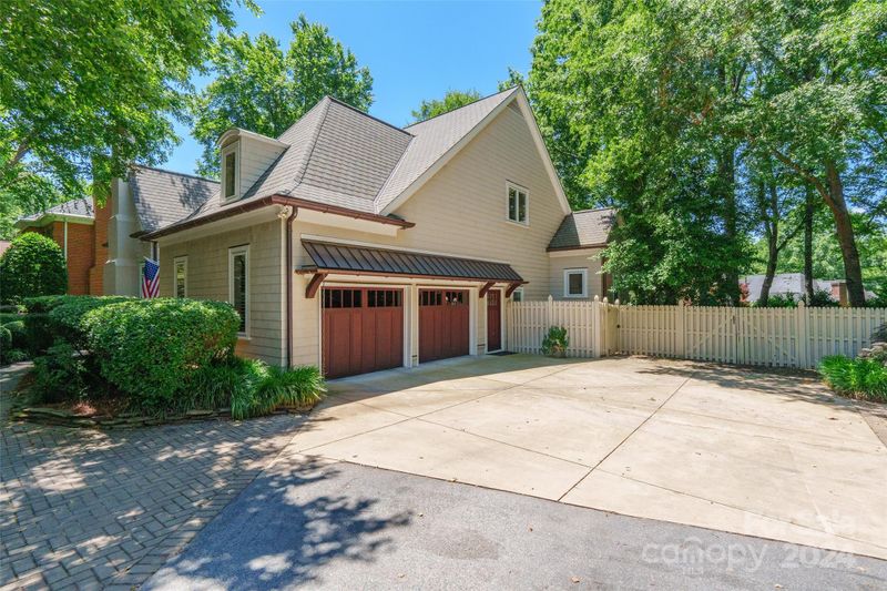 5500 Colony Rd, Charlotte, NC 28226