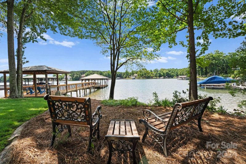 120 Hunter Spring Ln, Mooresville, NC 28117