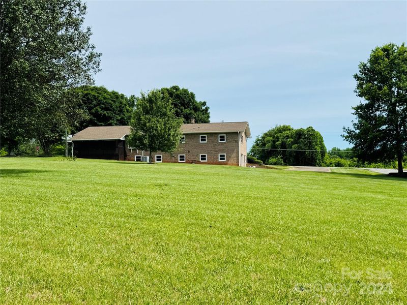 1790 Sain Rd, Hickory, NC 28602